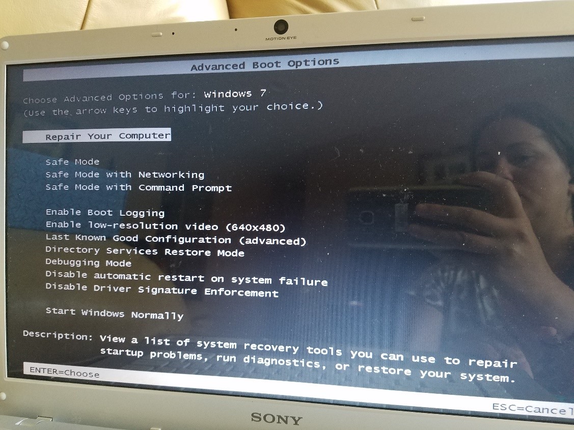 رفتن به حالت Safe mode در ویندوز عکس صفحه لپتاپ سونی با منوی بوت پیشرفته ویندوز