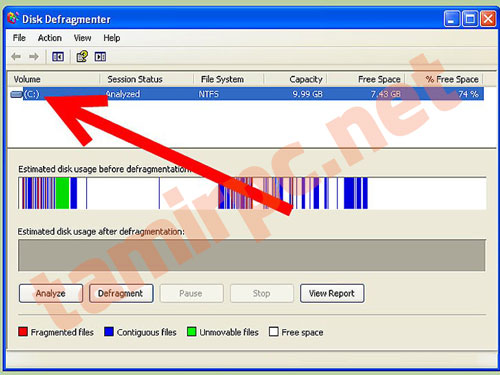 برای عملیات Defragment درایو خود را انتخاب کنید