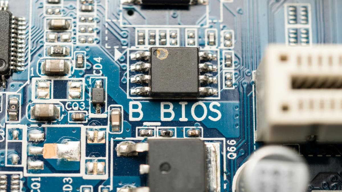 فرق UEFI و BIOS فرق UEFI و BIOS